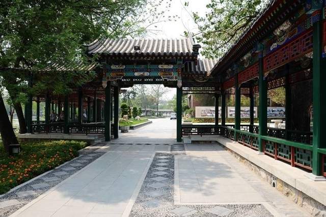 天津一公園，可乘電梯俯瞰景色，門票免費，被稱“小圓明園”