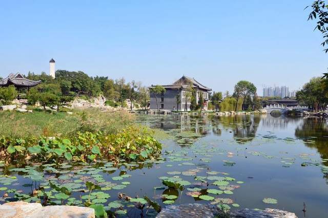 天津一公園，可乘電梯俯瞰景色，門票免費，被稱“小圓明園”