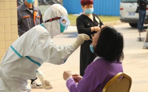 天津：基層醫(yī)務人員進行鼻咽拭子采集培訓考核