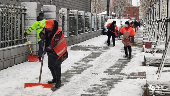 天津雪景圖新鮮到貨！路面情況如何?高速、機場受影響嗎?