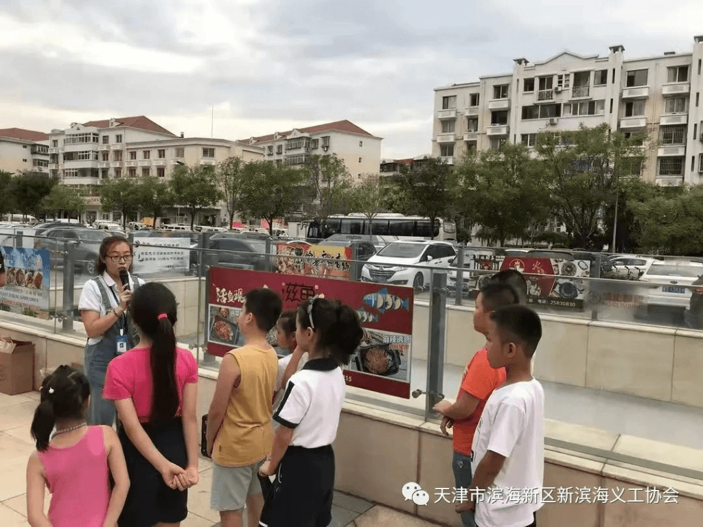 因?yàn)闊釔?，所以?zhí)著|月捐人故事