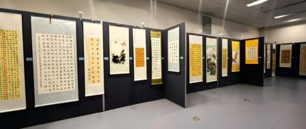 “丹青繪詩(shī)詞 筆墨凝書香”詩(shī)詞書畫作品展開(kāi)展